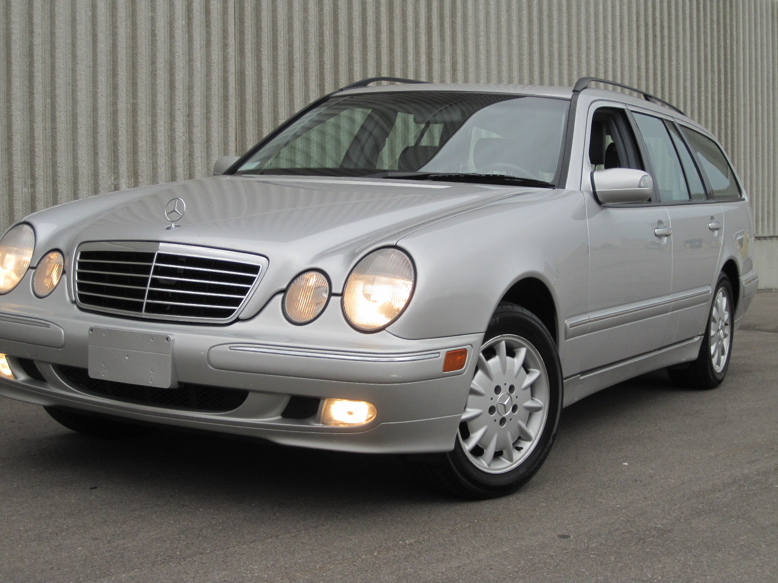 2002 Mercedes e320 4matic mpg #3