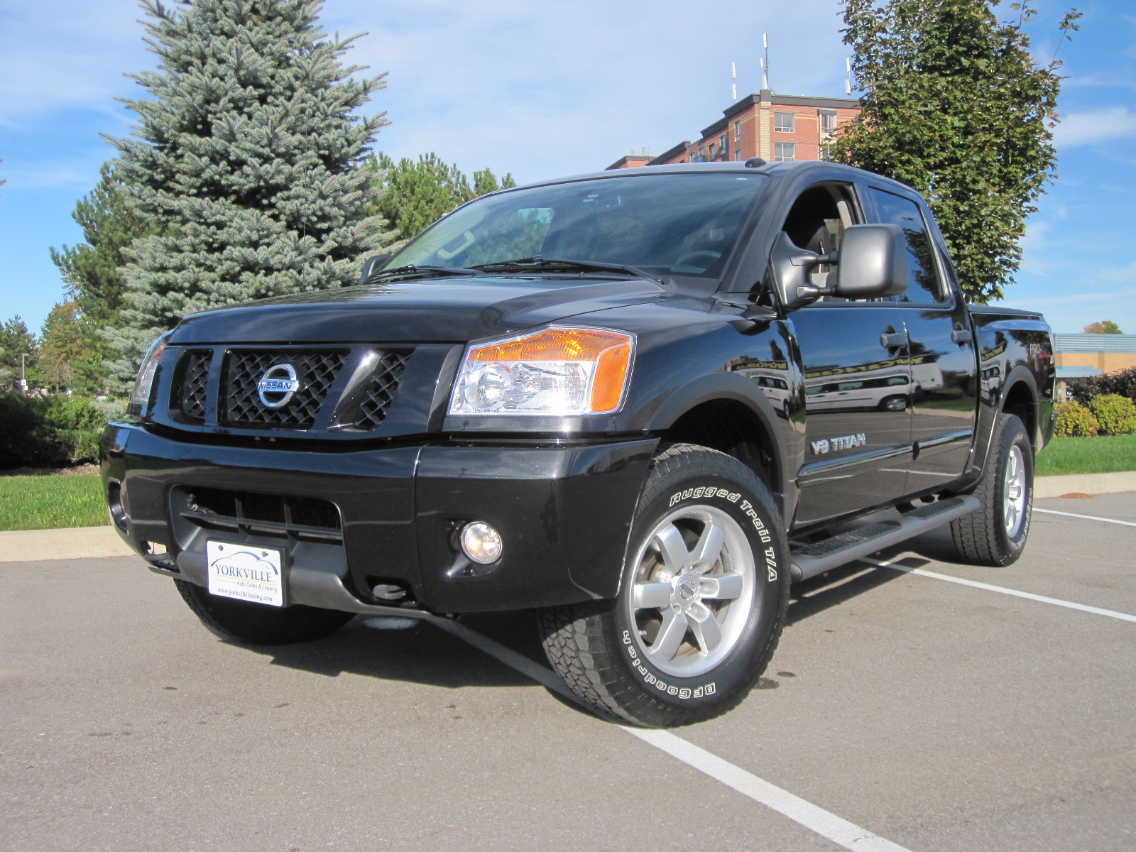 2012 Nissan titan pro4x