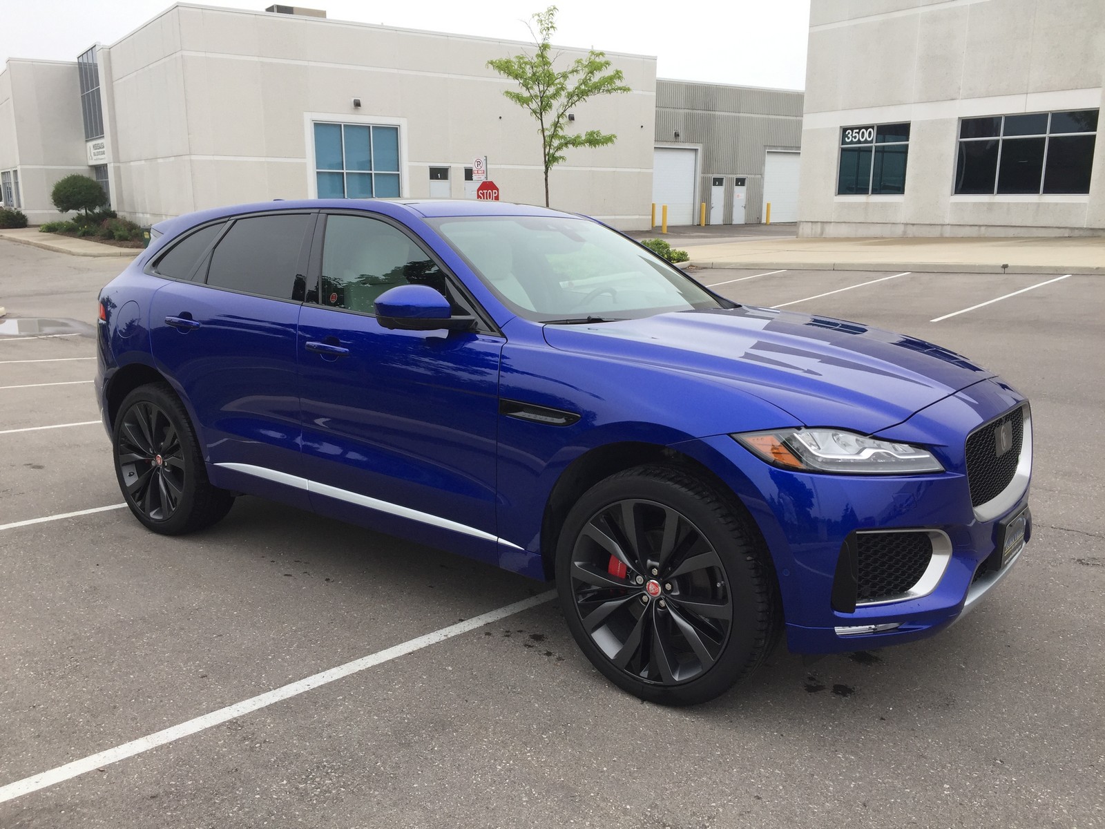 2017 Jaguar F-Pace S First Edition 2017 Jaguar F-Pace S First Edition